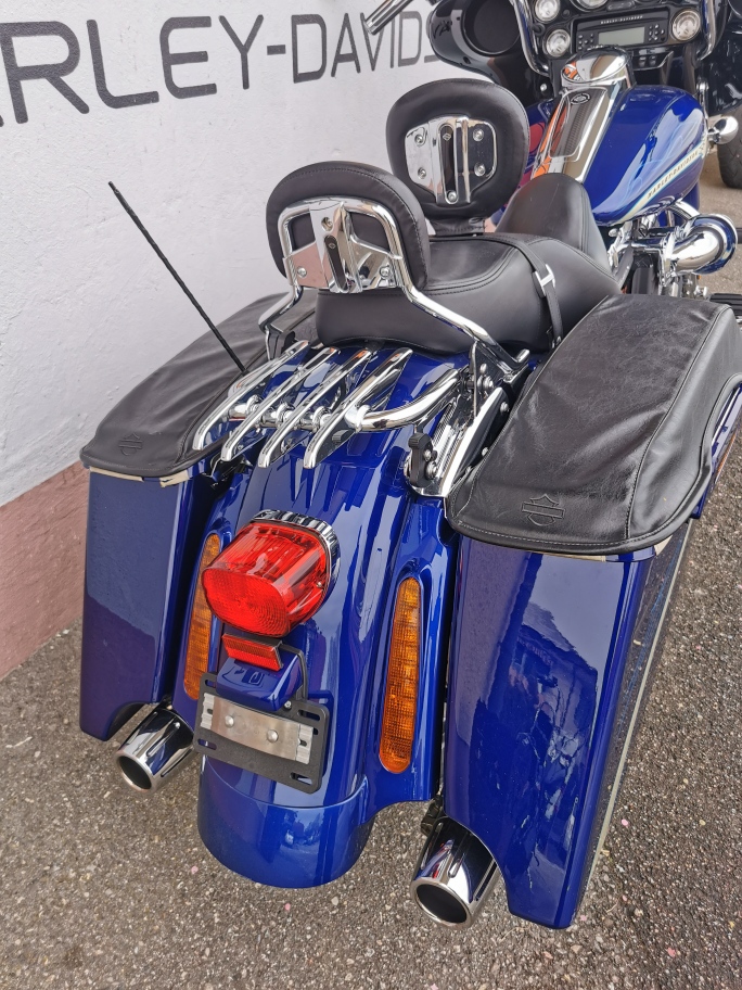 HARLEY-DAVIDSON FLHXSE Street Glide ABS CVO-image-4