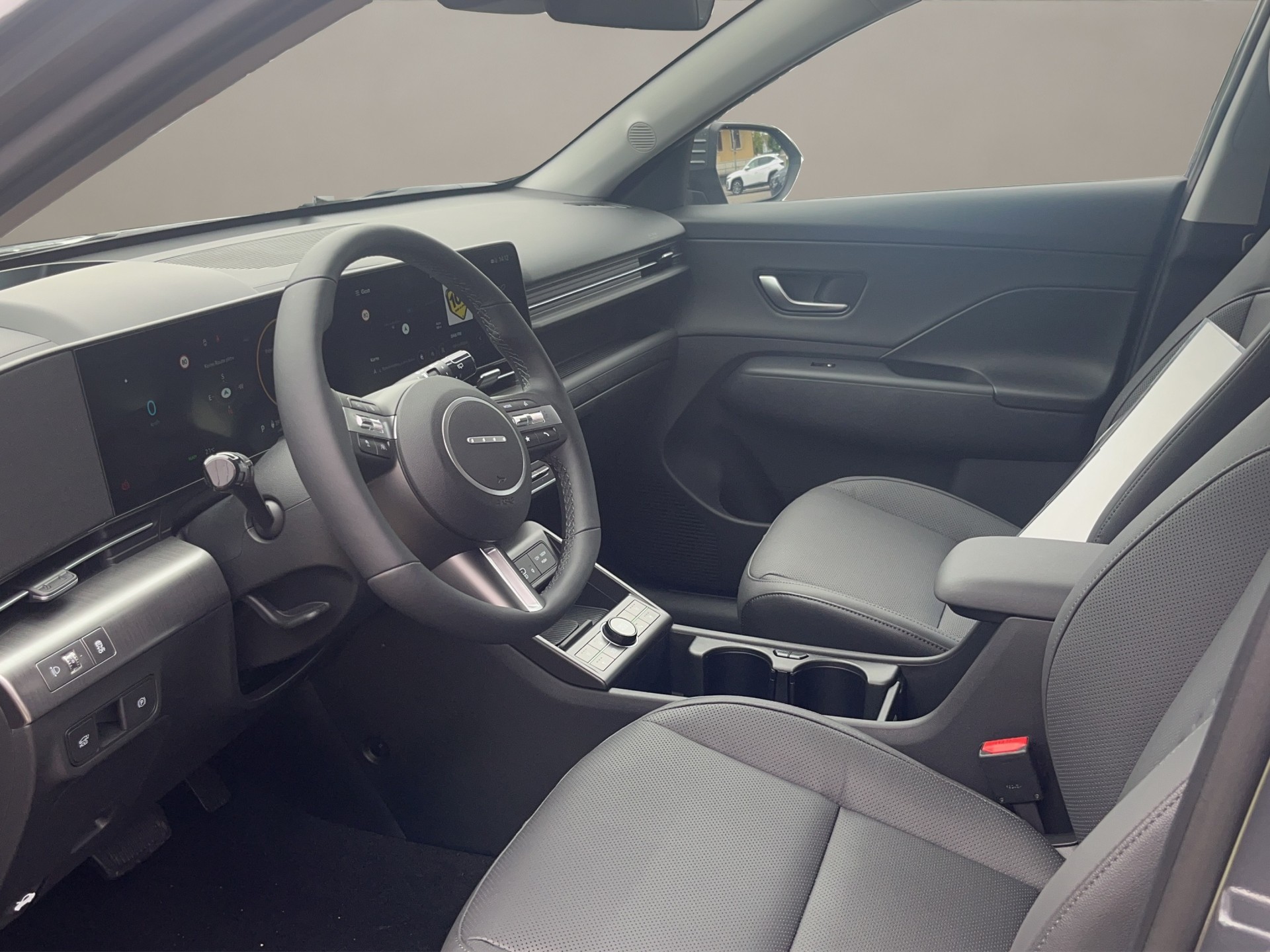 HYUNDAI Kona EV 65.4 kWh Vertex-image-8