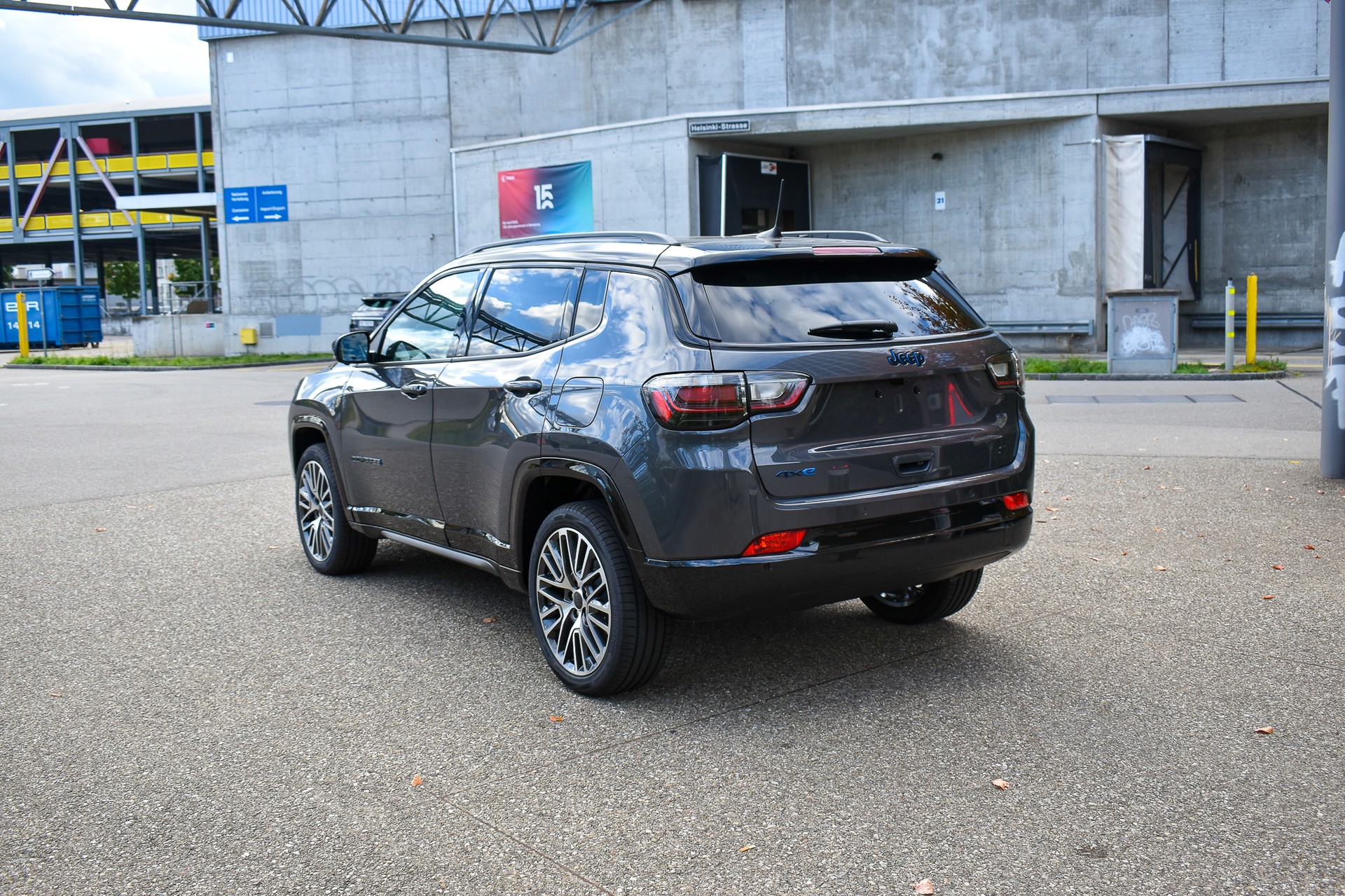 JEEP Compass 1.3 T PHEV Summit Sky AWD-image-7