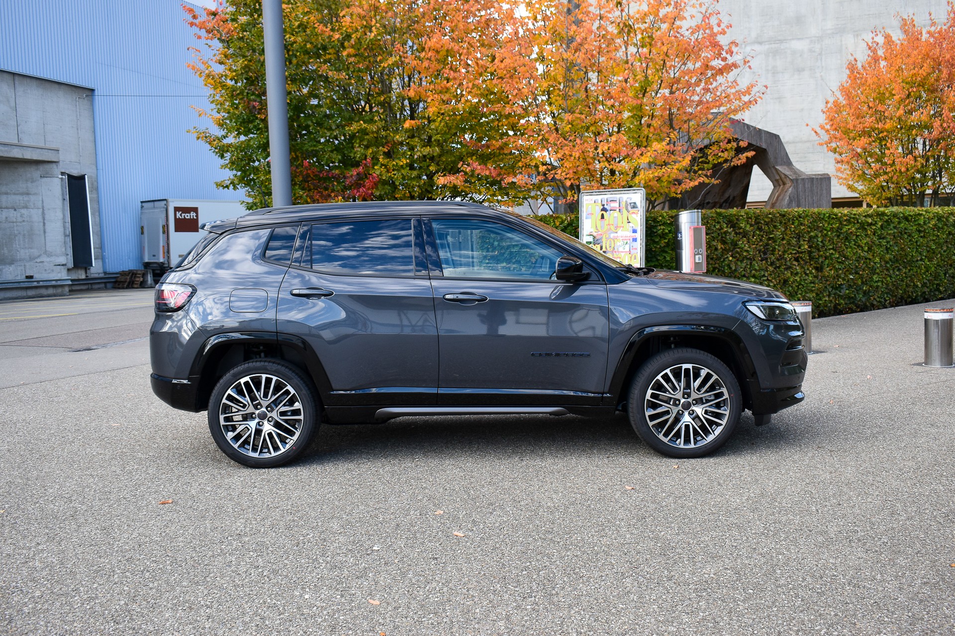 JEEP Compass 1.3 T PHEV Summit Sky AWD-image-5