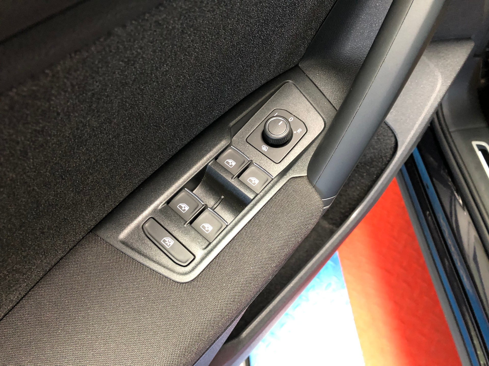 VW Tiguan 2.0 TDI SCR MOVE 4Motion DSG-image-22