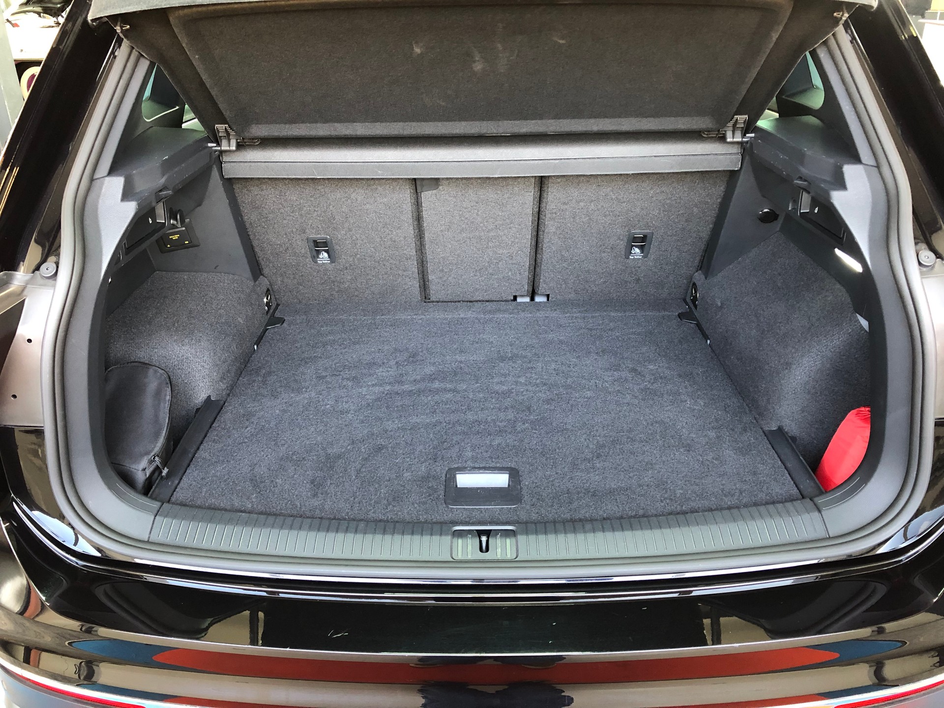 VW Tiguan 2.0 TDI SCR MOVE 4Motion DSG-image-19