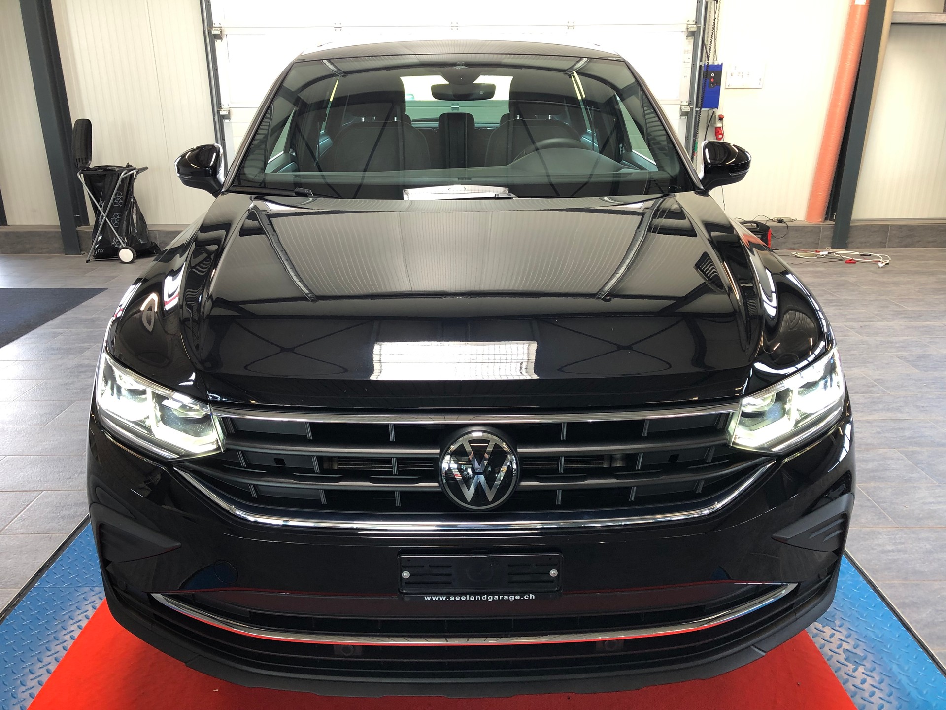 VW Tiguan 2.0 TDI SCR MOVE 4Motion DSG-showroom-element-3