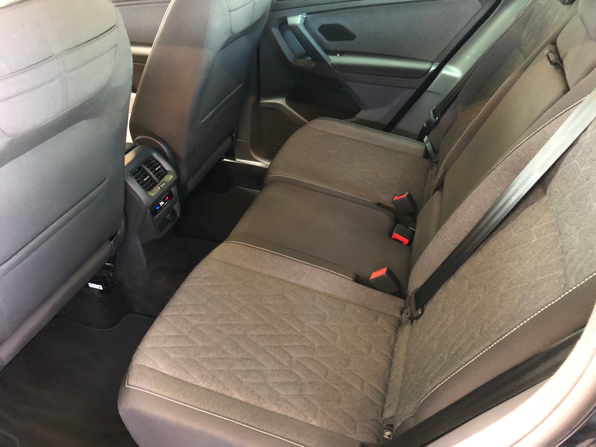 VW Tiguan 2.0 TDI SCR MOVE 4Motion DSG-image-20