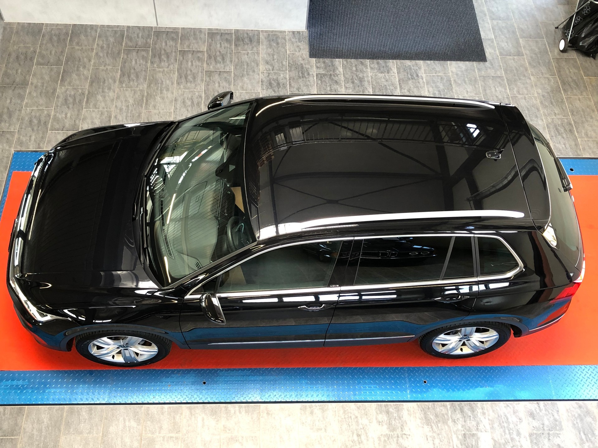 VW Tiguan 2.0 TDI SCR MOVE 4Motion DSG-image-26