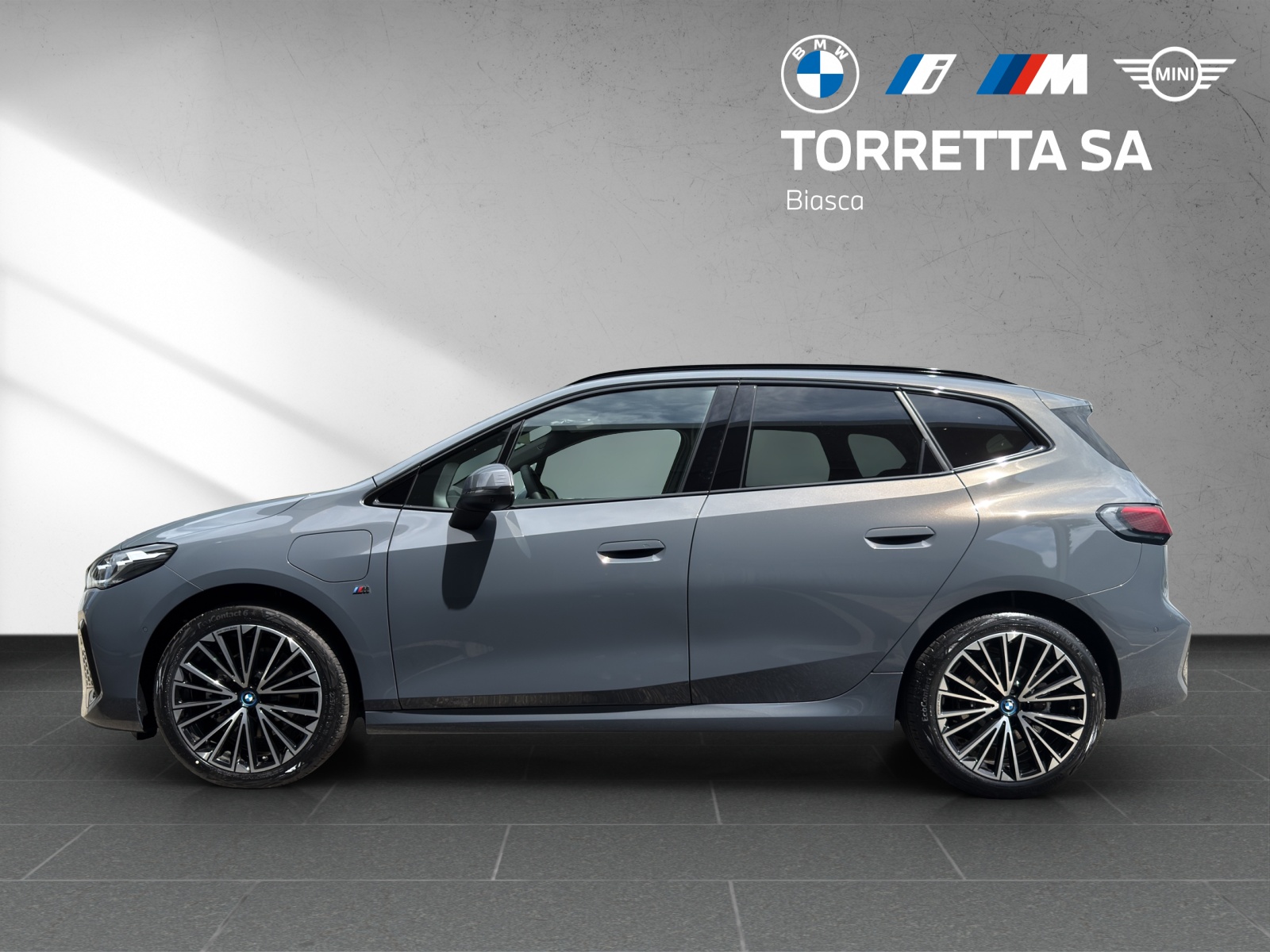 BMW 225e xDrive Active Tourer M Sport-showroom-element-1