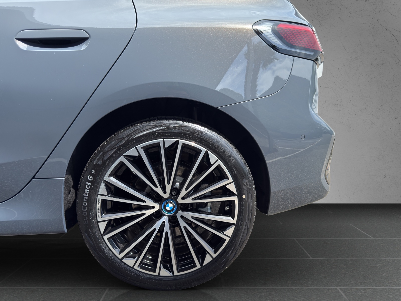 BMW 225e xDrive Active Tourer M Sport-image-11