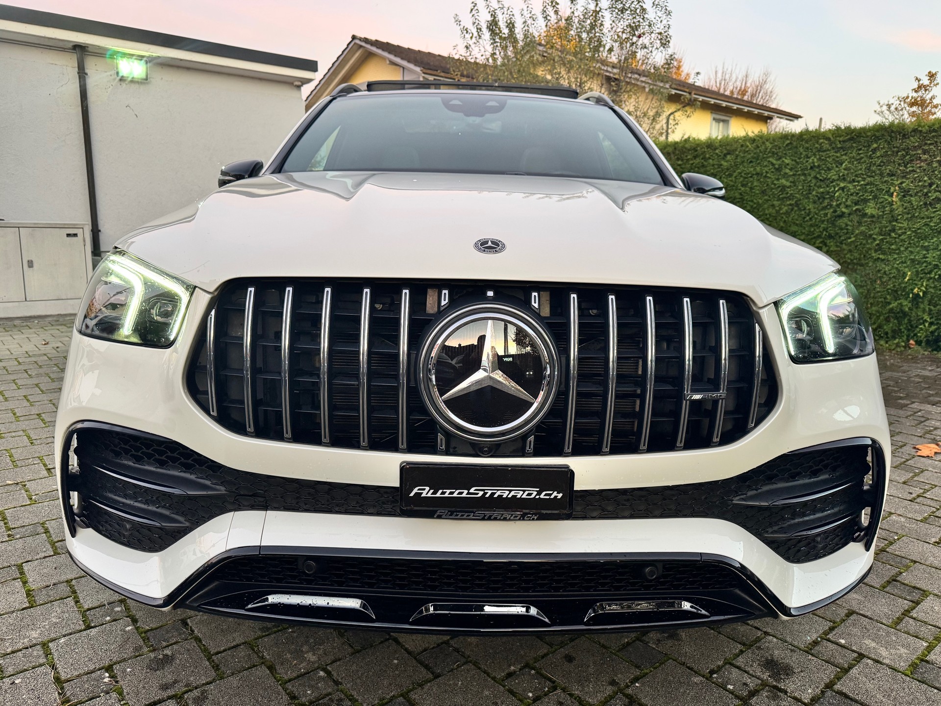 MERCEDES-BENZ GLE 53 AMG 4Matic+ 9G-Speedshift-showroom-element-1