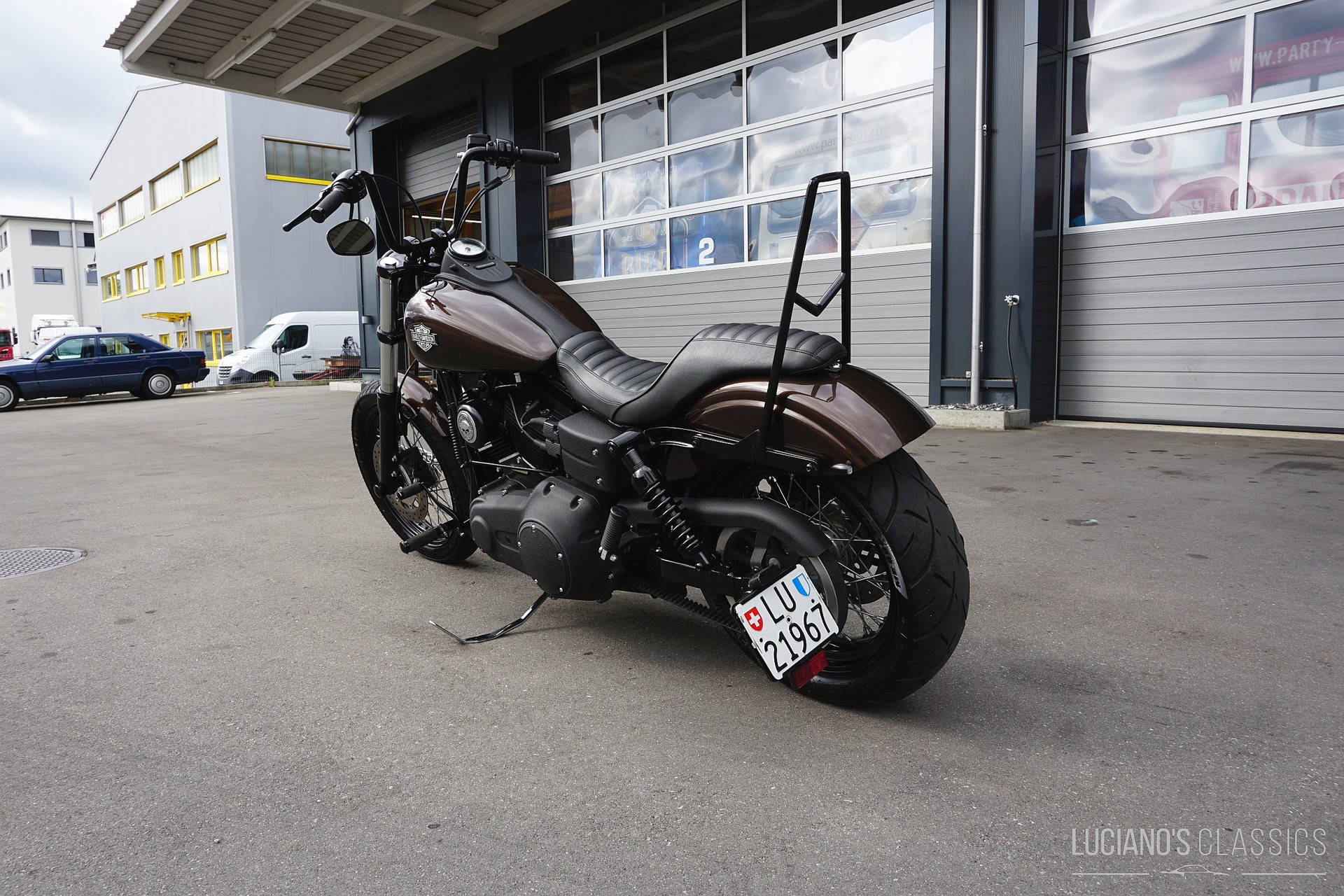 HARLEY-DAVIDSON FXDBI Dyna Street Bob-image-2