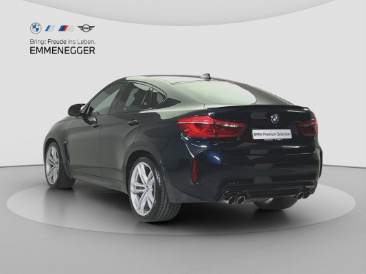 BMW X6M-showroom-element-2