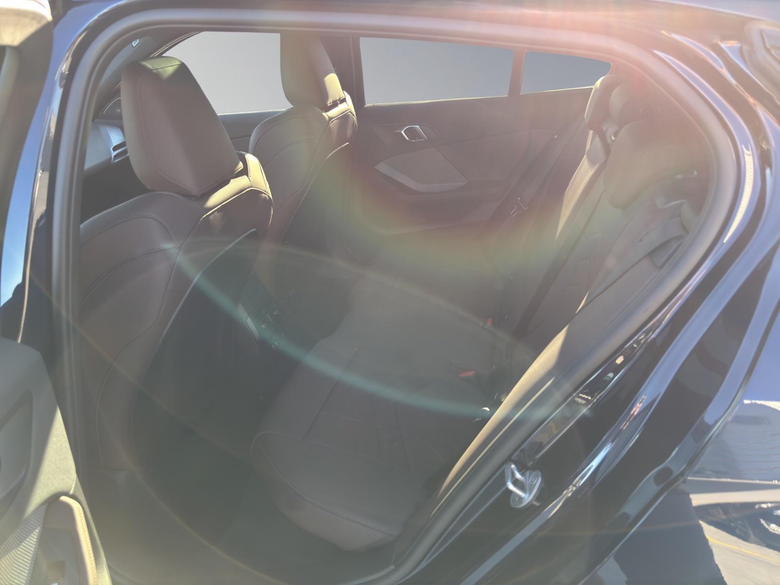 BMW M135i xDrive-image-6