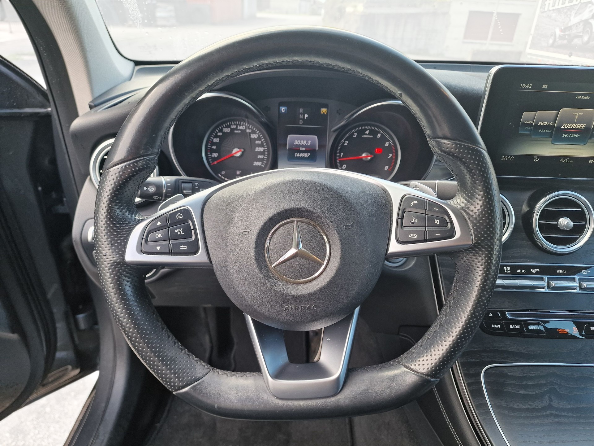 MERCEDES-BENZ GLC 250 AMG Line 4Matic 9G-Tronic 24Mt Gara-image-11