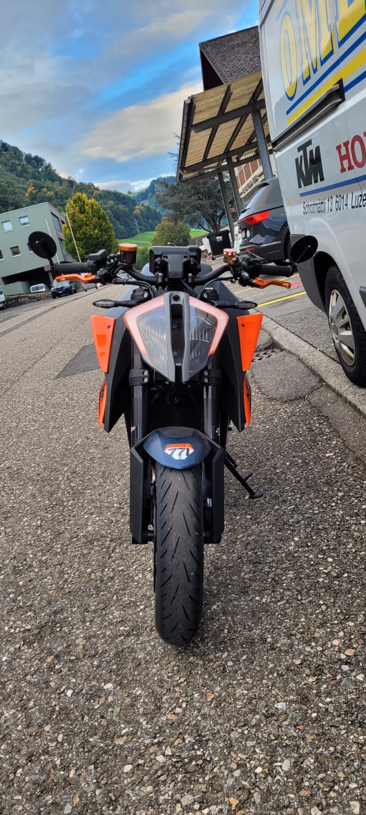 KTM 1290 Super Duke R-image-2
