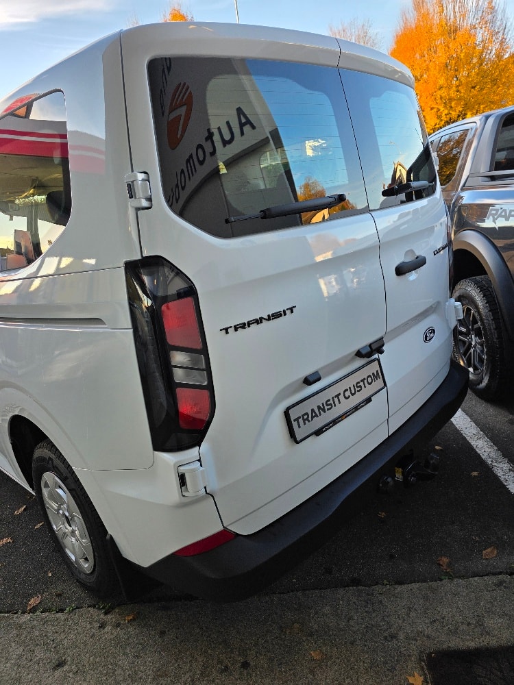 FORD Transit Custom Combi 320 L1H1 Trend Automat-image-7