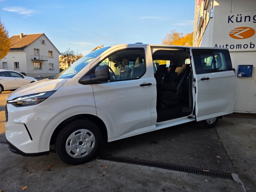 FORD Transit Custom Combi 320 L1H1 Trend Automat-image-6