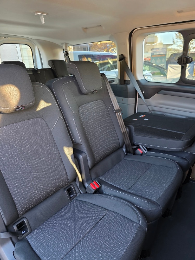FORD Transit Custom Combi 320 L1H1 Trend Automat-image-10