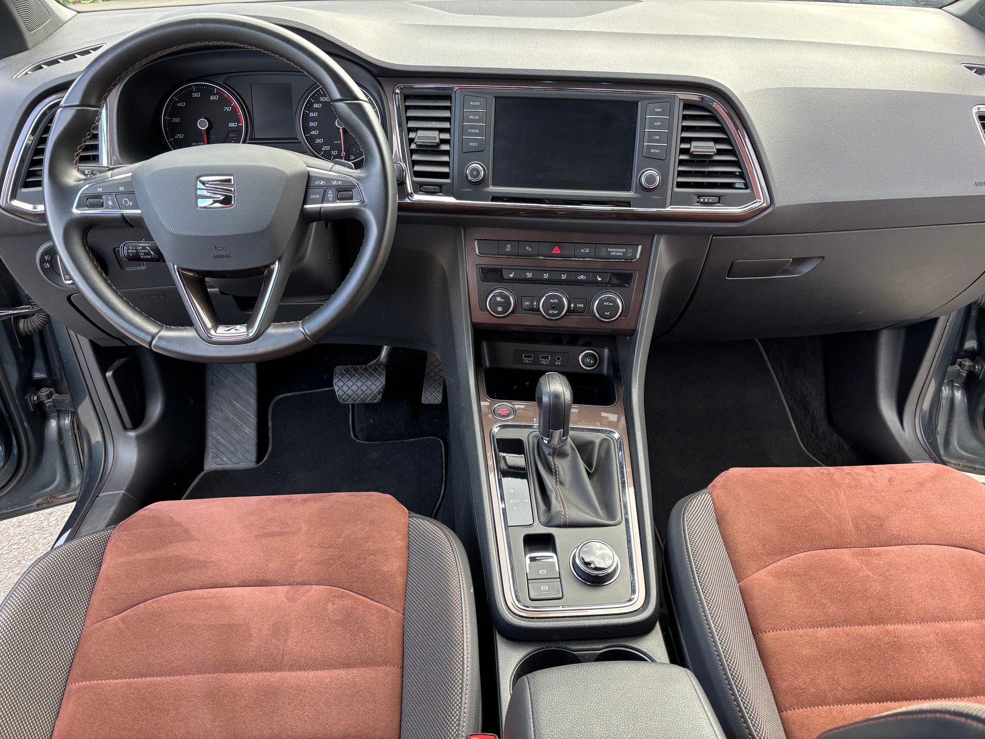 SEAT Ateca 2.0 TSI Xcellence 4Drive DSG-image-6