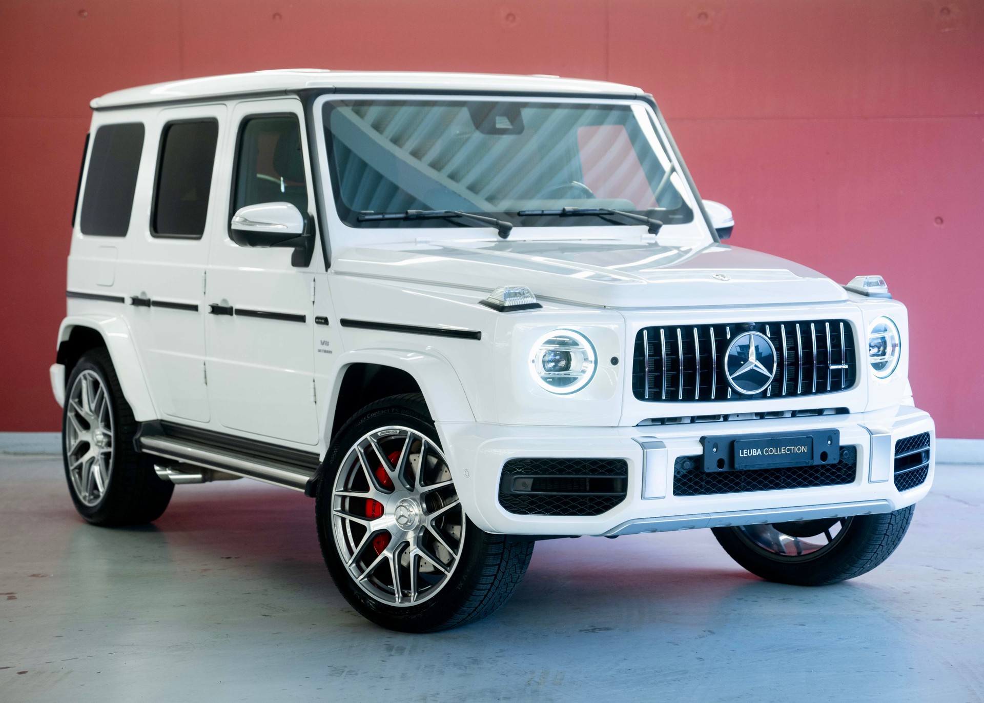 MERCEDES-BENZ G 63 AMG Speedshift Plus G-Tronic (Designo Moonlight White Pearl, as new, low mileage)