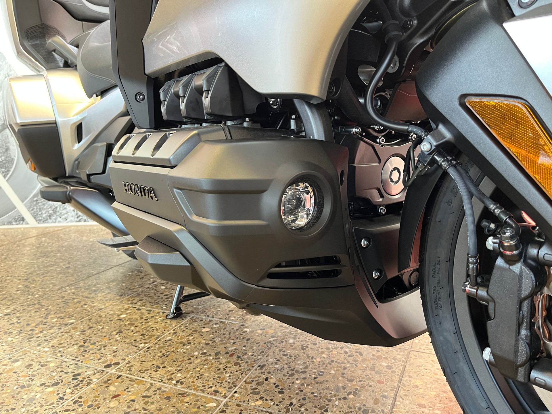 HONDA GL 1800 DA DCT Goldwing-image-9