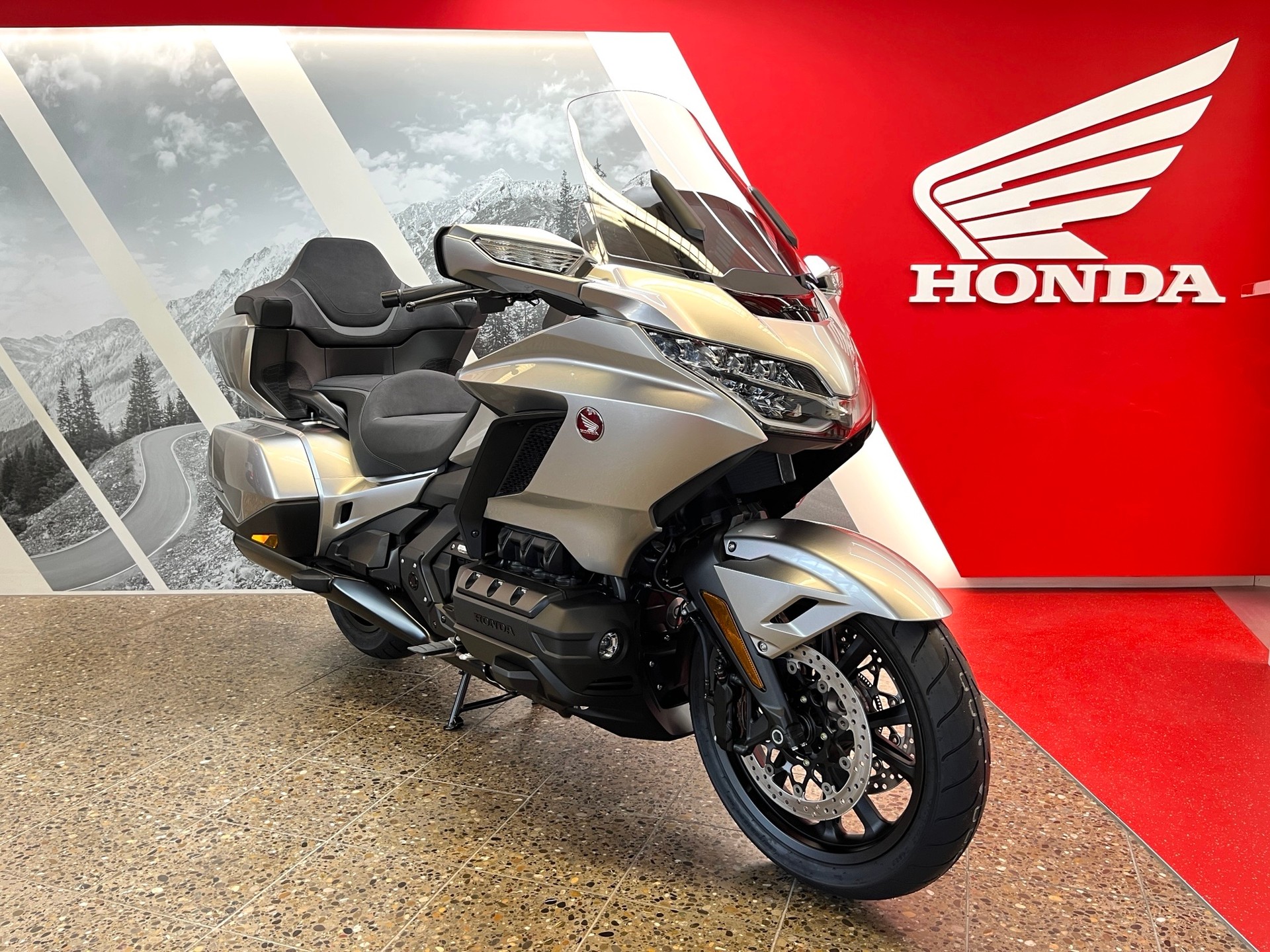 HONDA GL 1800 DA DCT Goldwing-image-2