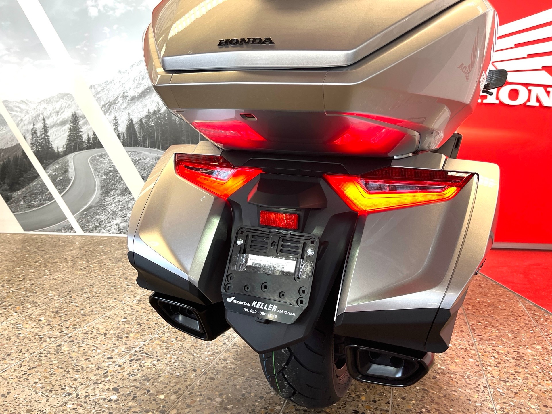 HONDA GL 1800 DA DCT Goldwing-image-3