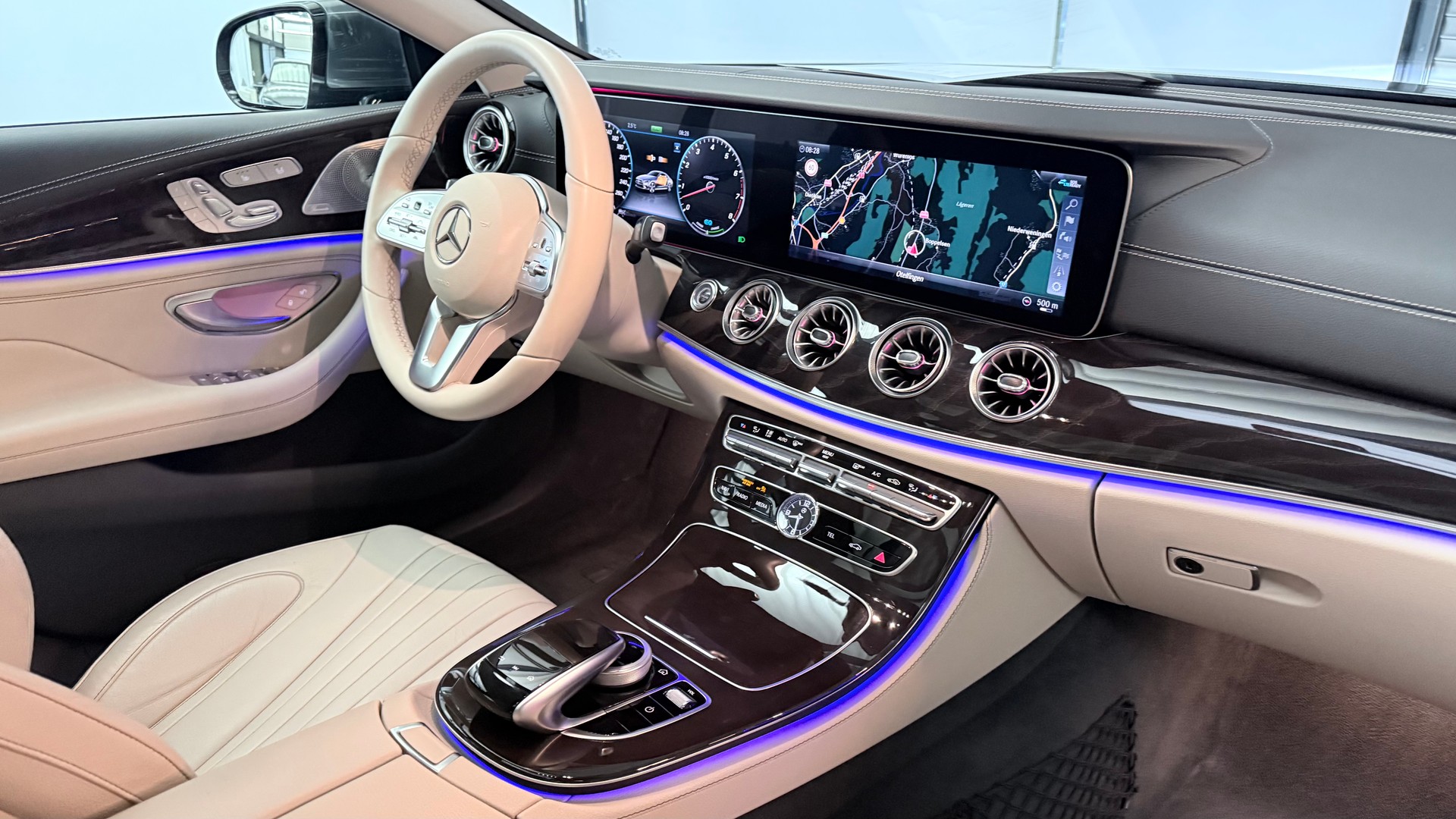 MERCEDES-BENZ CLS 450 4matic-image-23