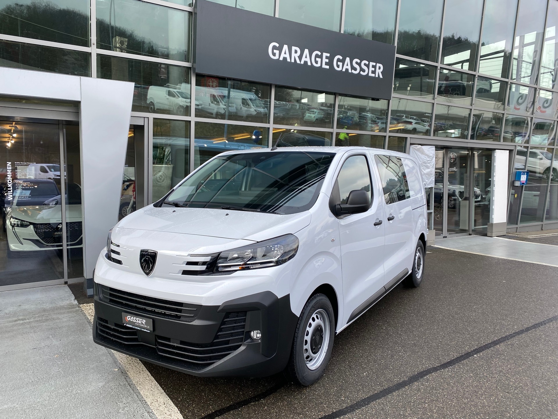 PEUGEOT Expert 1.5 BlueHDi 120 S&S Standard