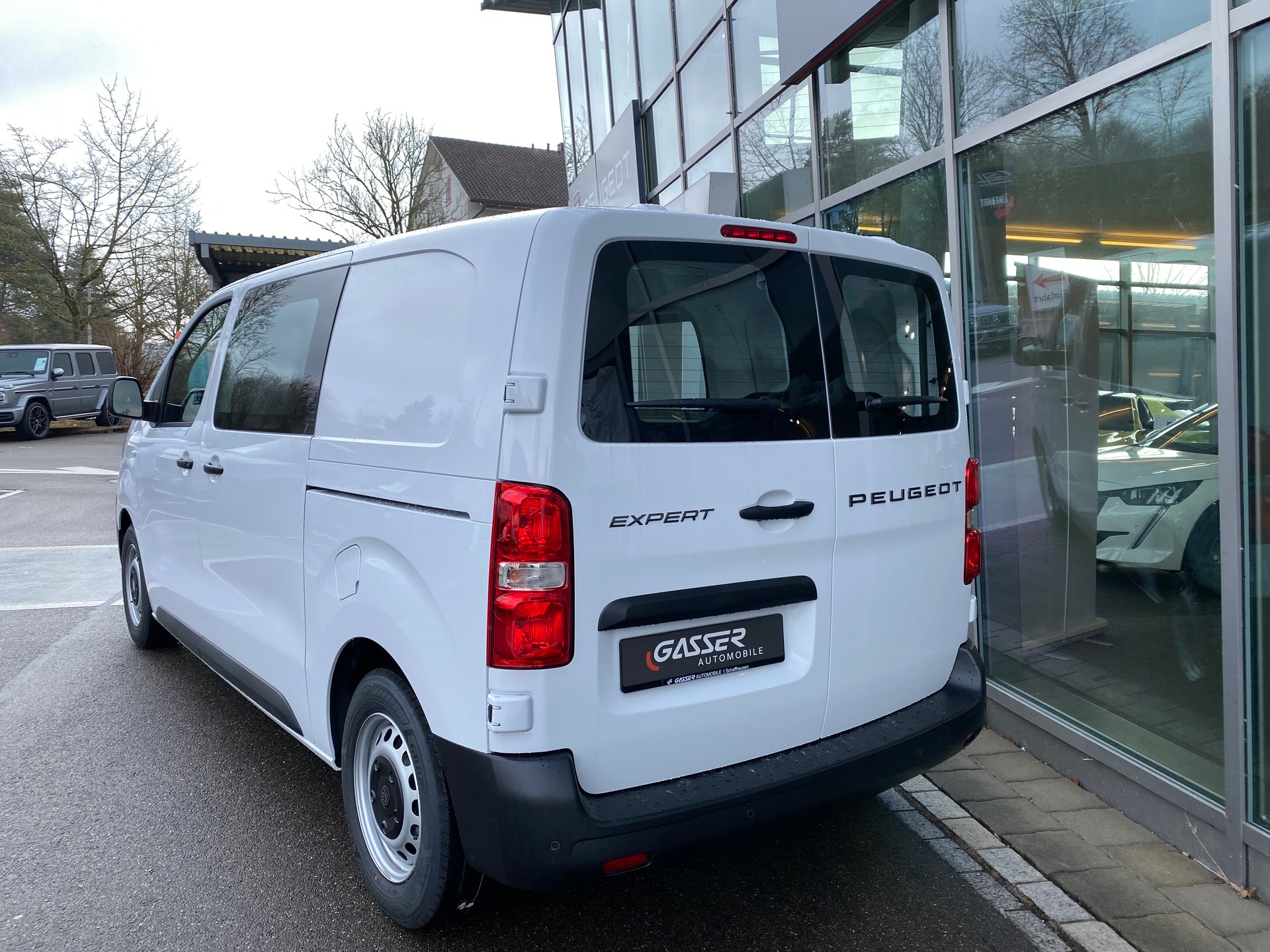 PEUGEOT Expert 1.5 BlueHDi 120 S&S Standard-showroom-element-3