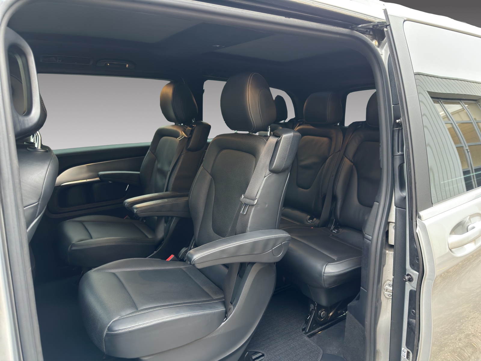 MERCEDES-BENZ V 250 d Exclusive lang 4Matic 7G-Tronic-image-7