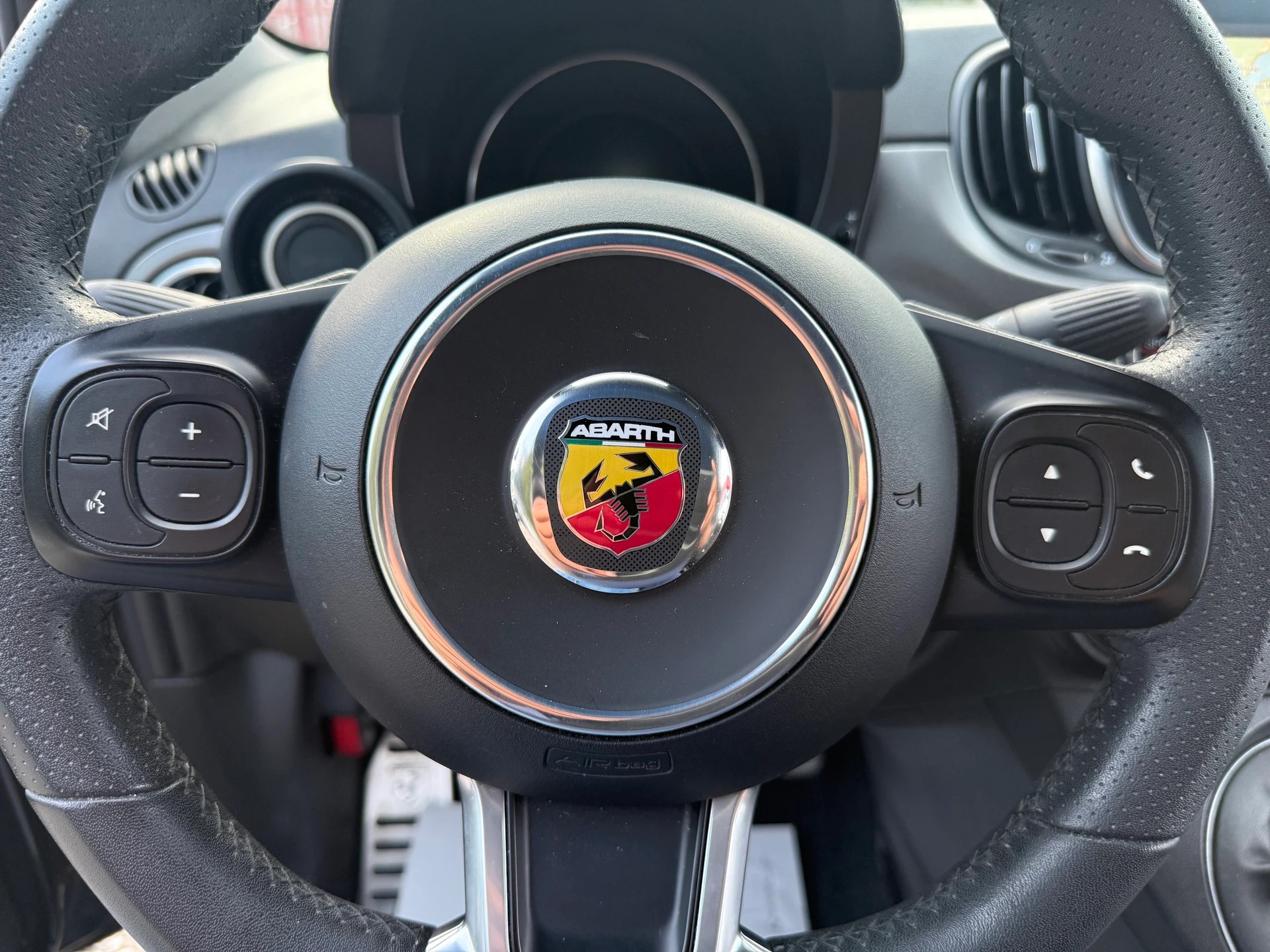 FIAT 595 1.4 16V Turbo Abarth Pista-image-12
