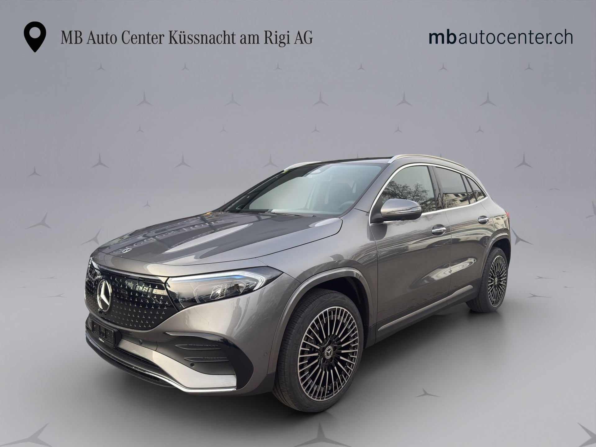 MERCEDES-BENZ EQA 300 AMG Line 4matic