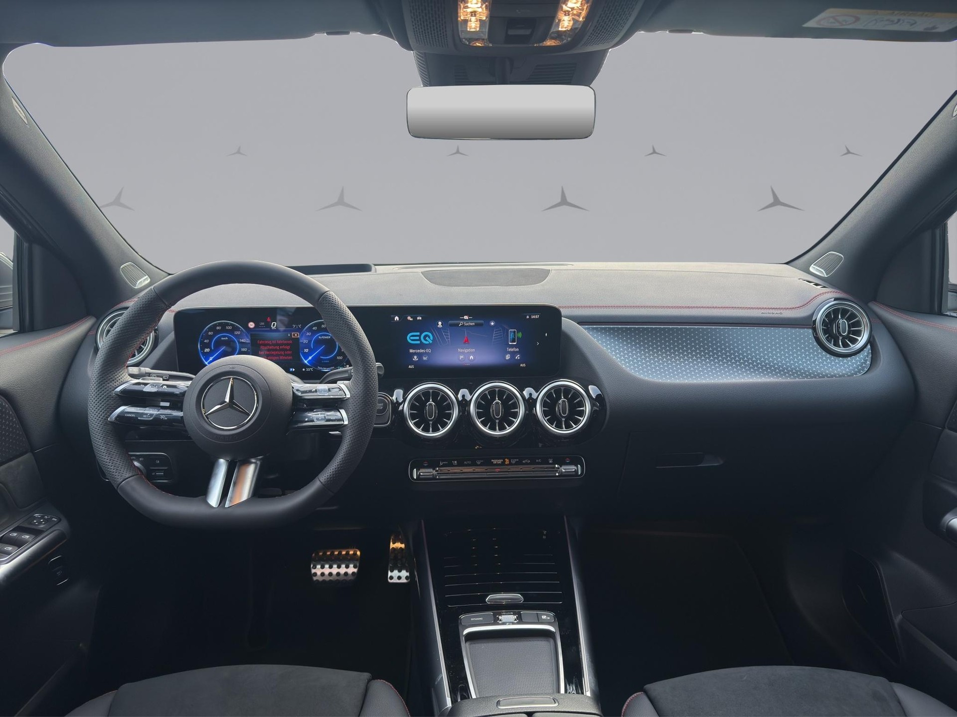 MERCEDES-BENZ EQA 300 AMG Line 4matic-image-11