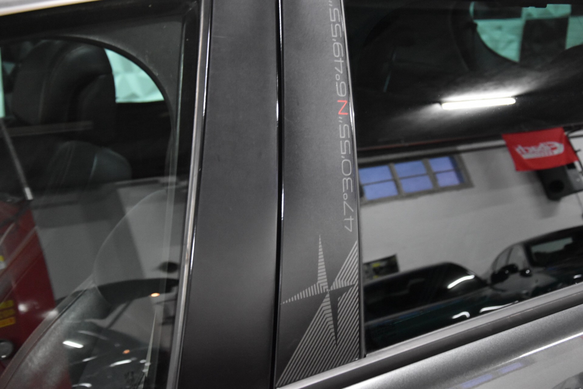 PEUGEOT 3008 1.2 Pure Tech Allure-showroom-element-2
