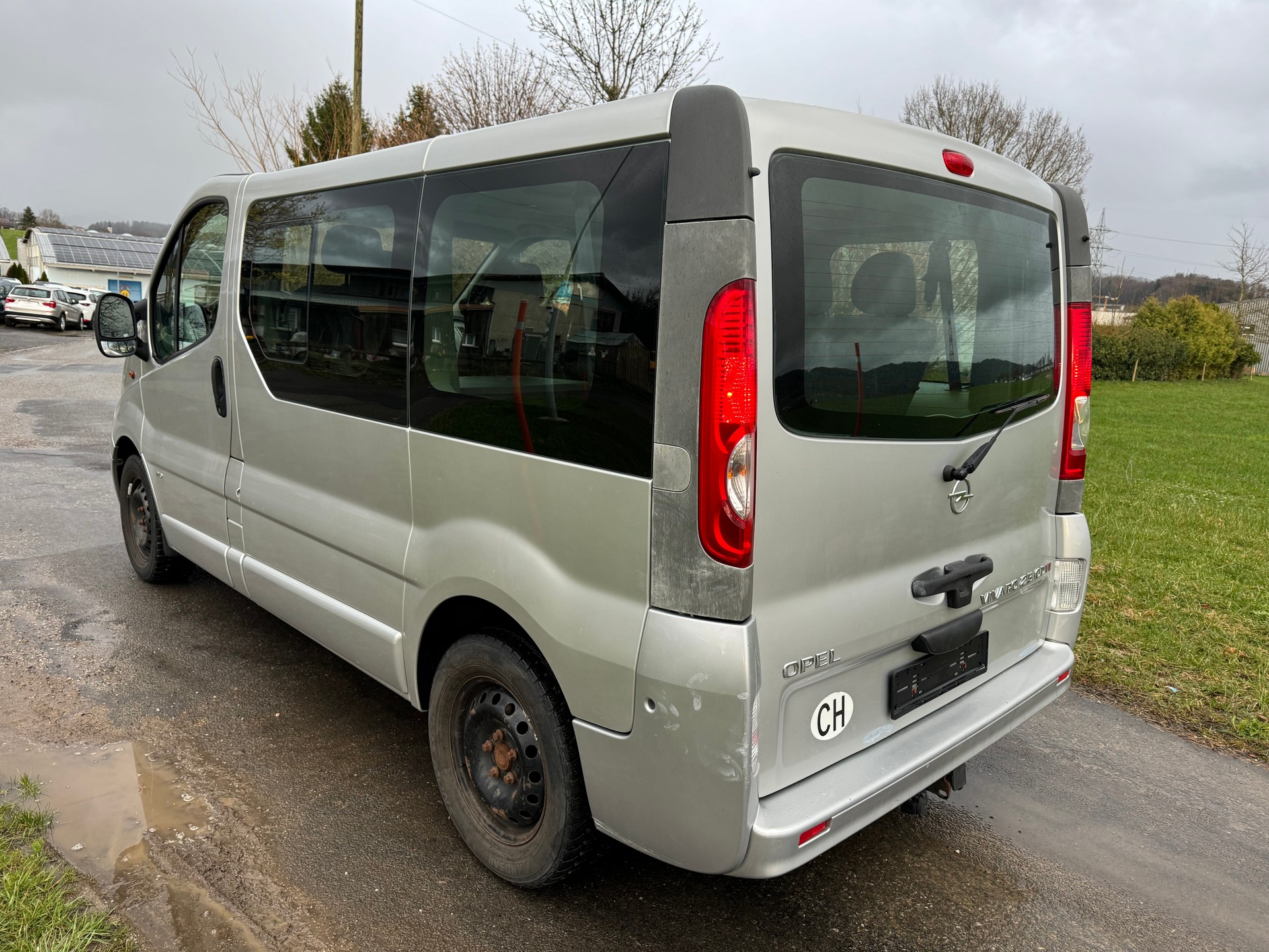 OPEL Vivaro Life 2.5CDTI 2.7t L1H1-image-4