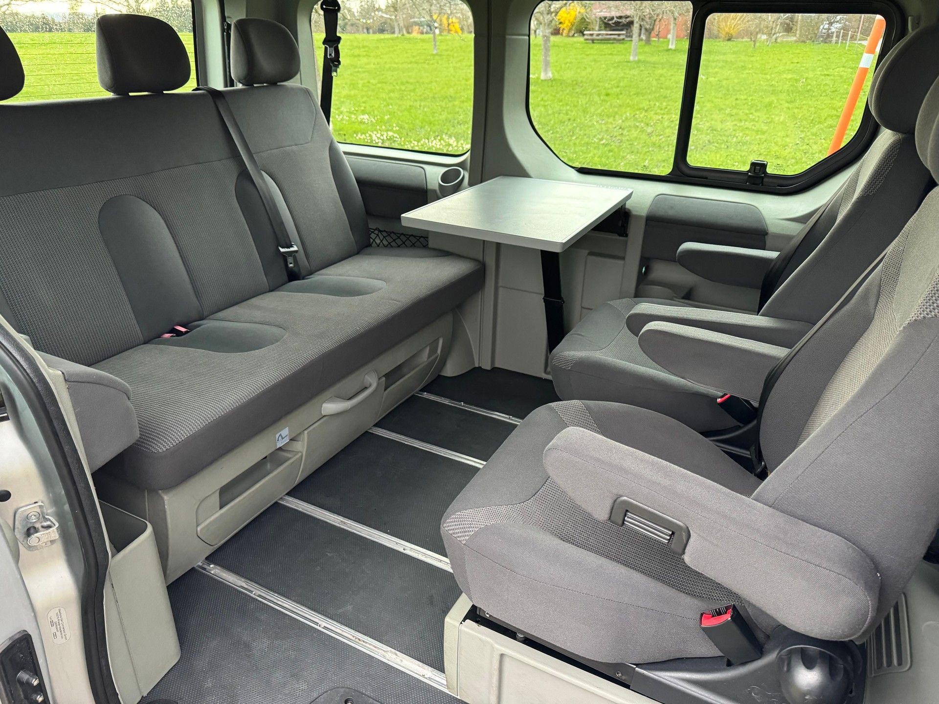 OPEL Vivaro Life 2.5CDTI 2.7t L1H1-image-7
