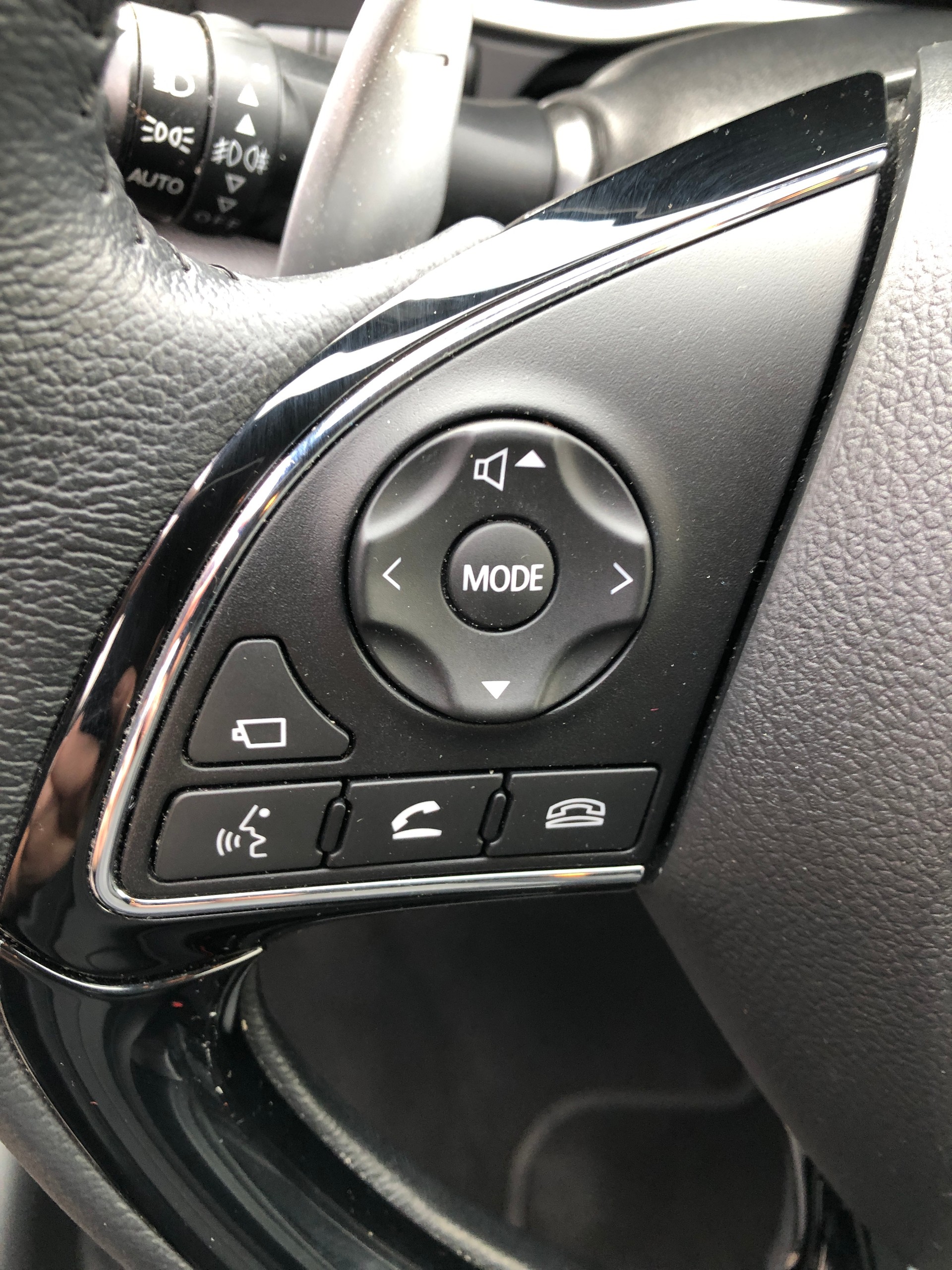 MITSUBISHI Eclipse Cross 2.4 PHEV Diamond 4WD-image-11