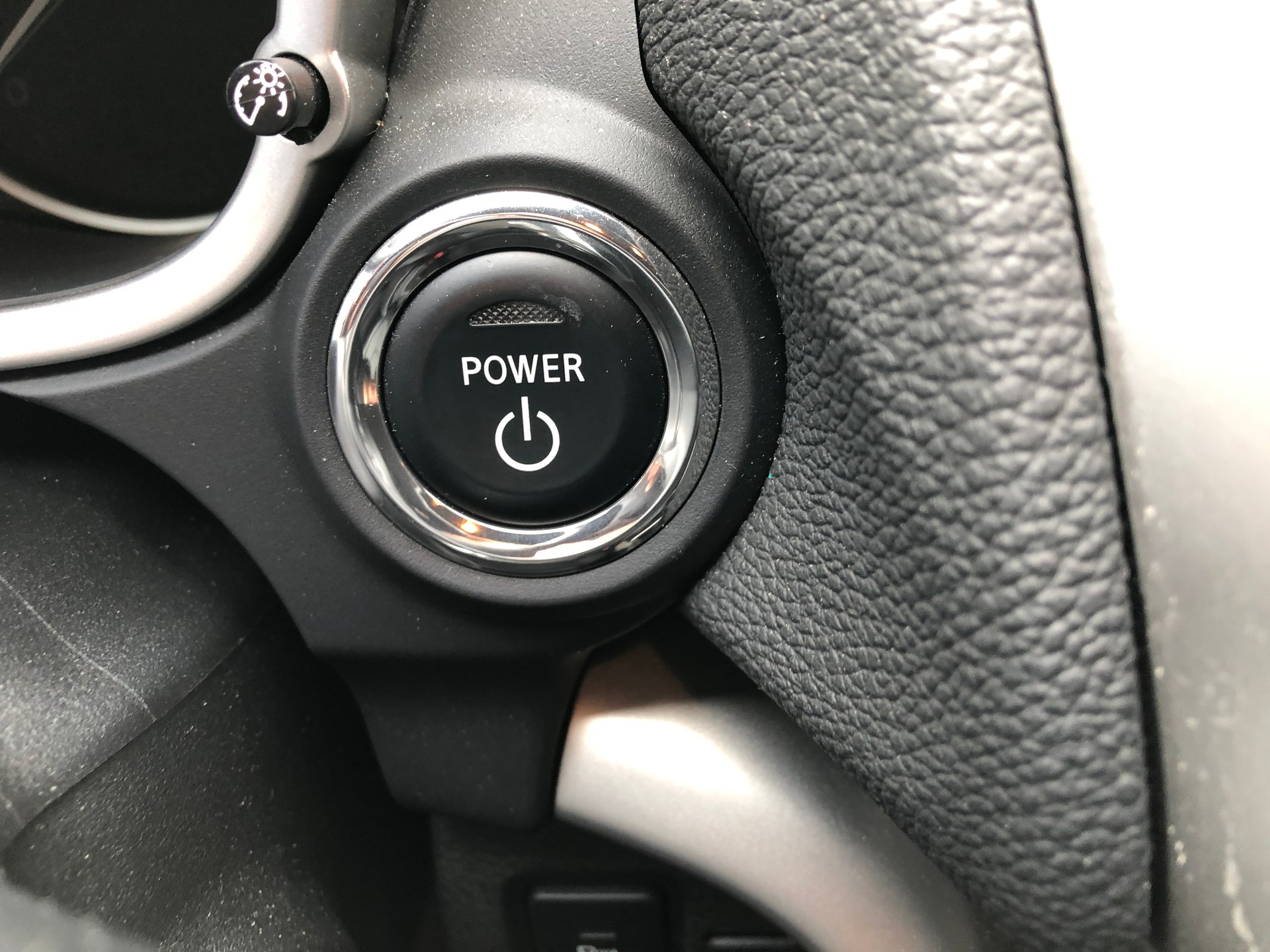 MITSUBISHI Eclipse Cross 2.4 PHEV Diamond 4WD-image-13