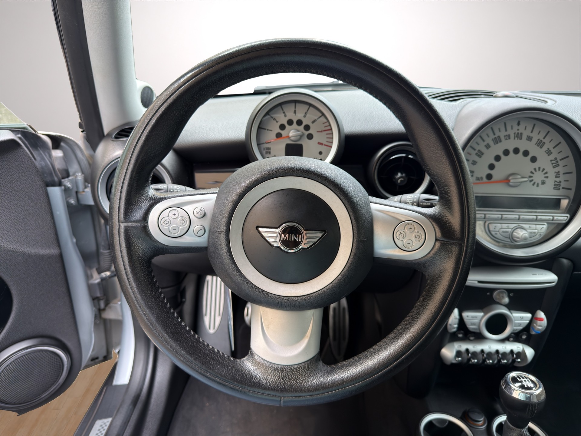 MINI Cooper S-image-9