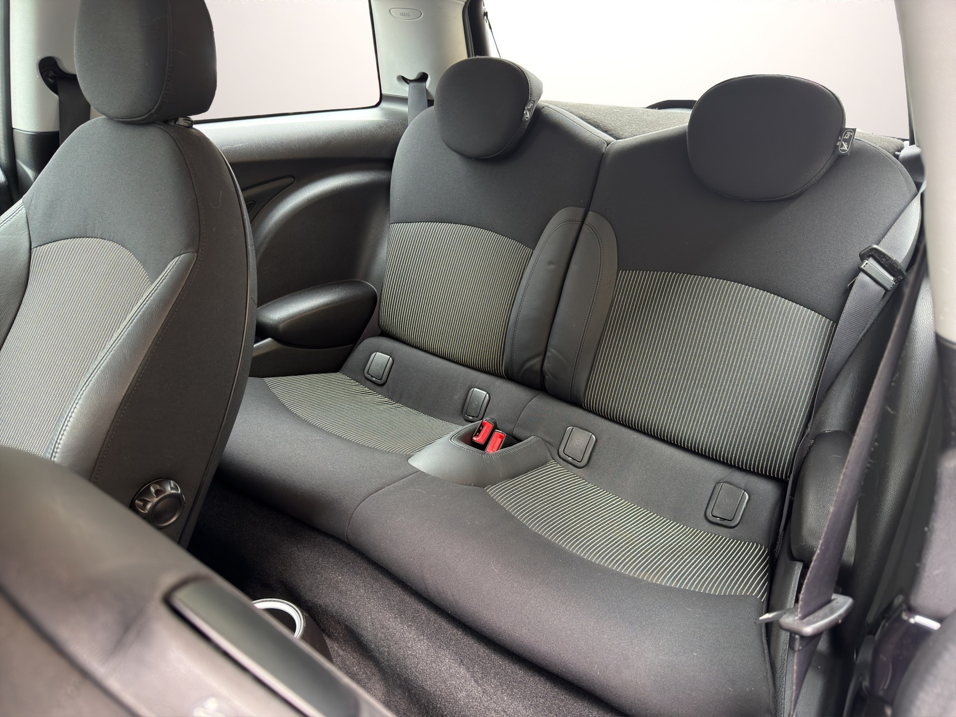 MINI Cooper S-image-10
