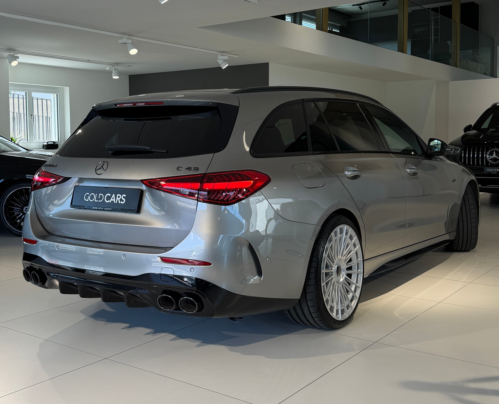 MERCEDES-BENZ C 43 T AMG 4Matic-image-6