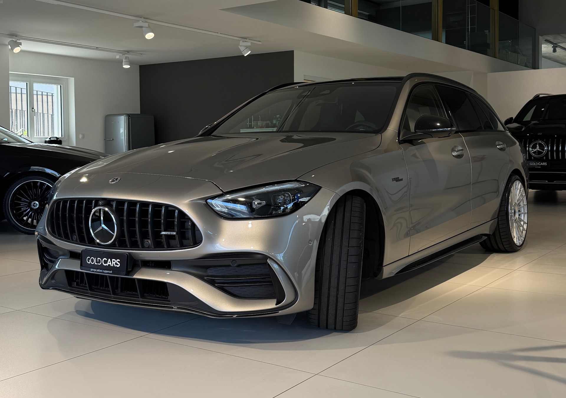 MERCEDES-BENZ C 43 T AMG 4Matic-image-3