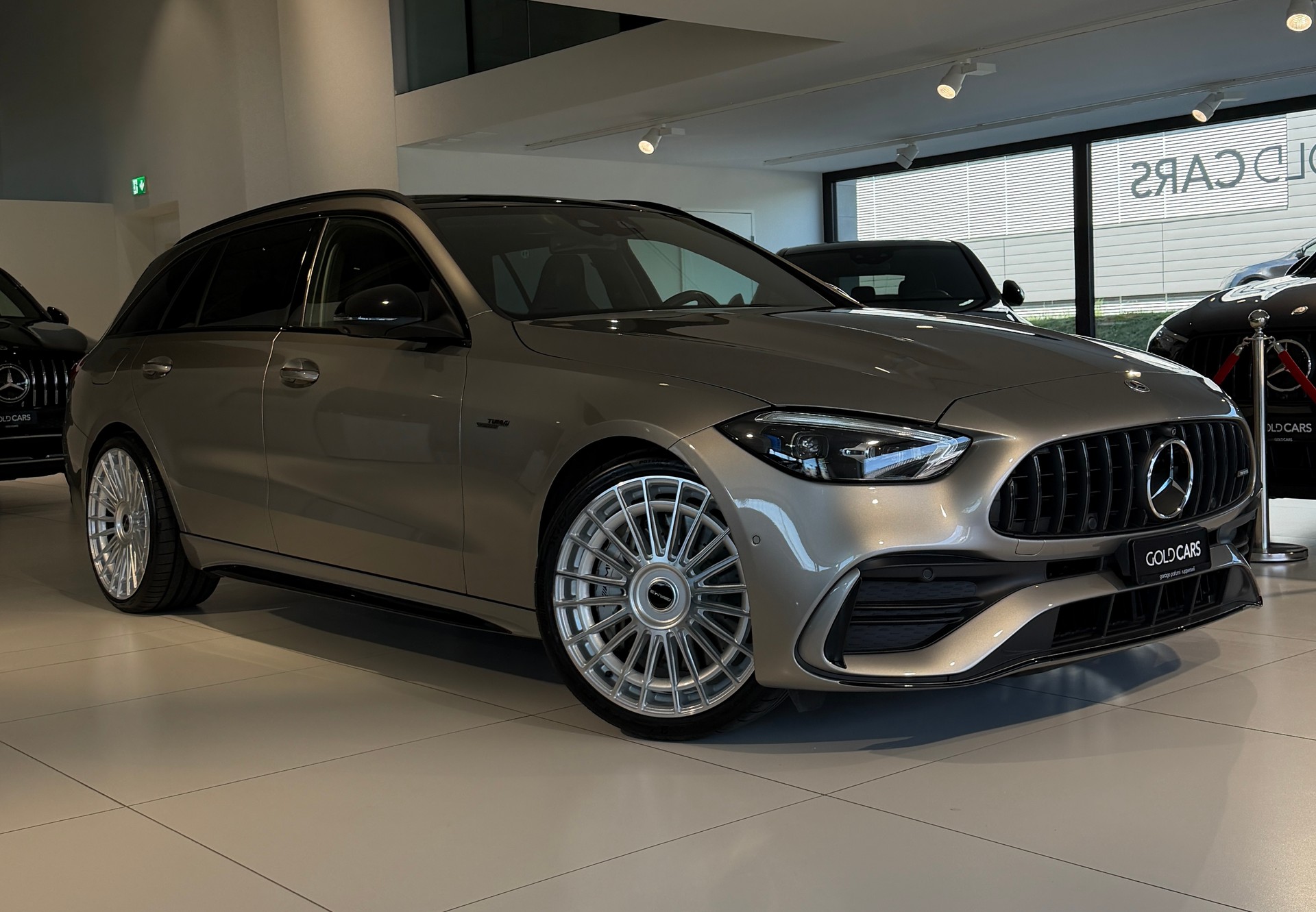 MERCEDES-BENZ C 43 T AMG 4Matic