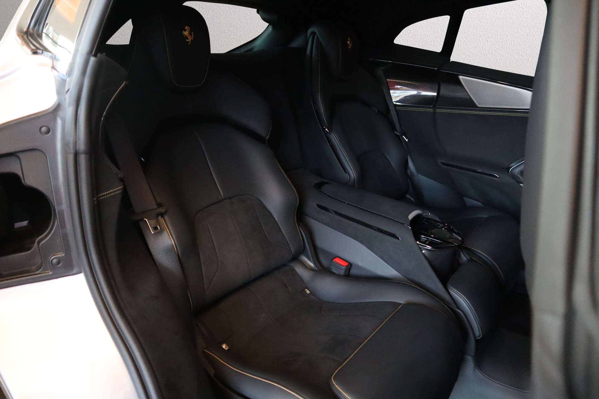 FERRARI Purosangue 6.5 V12-image-21