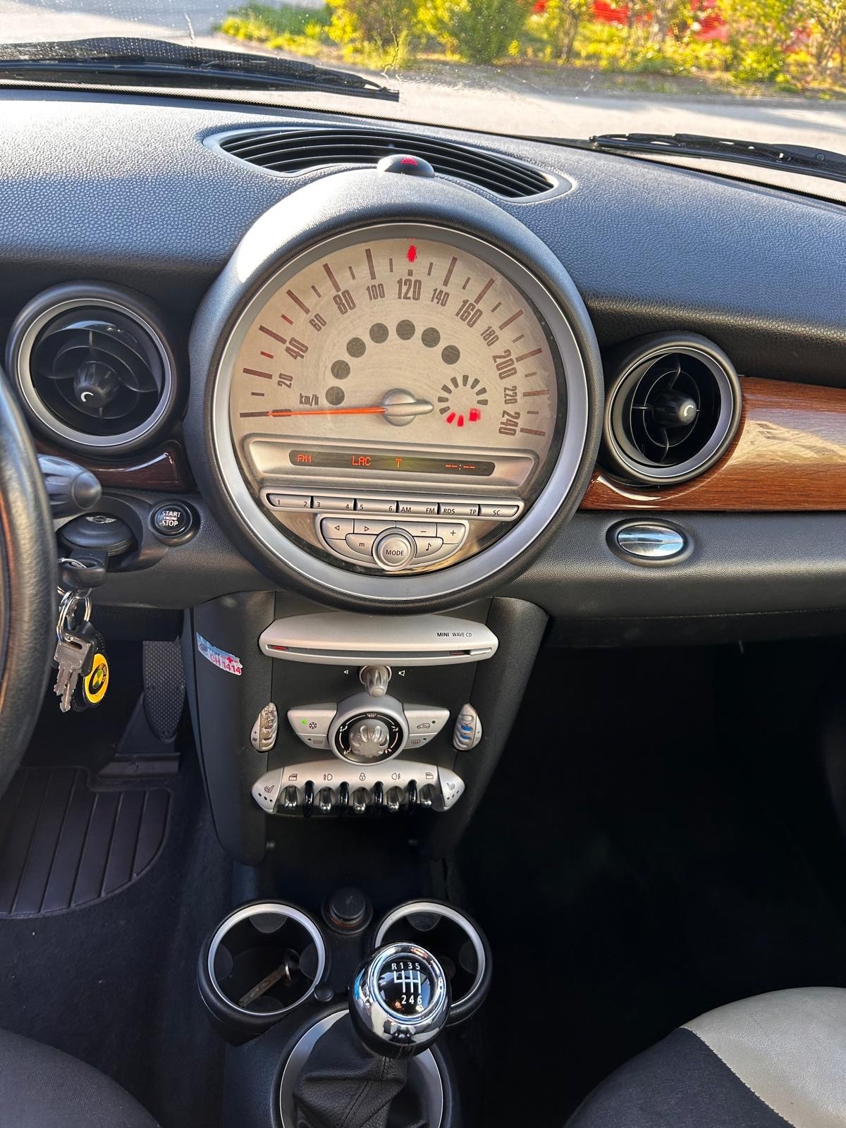 MINI COOPER-image-5