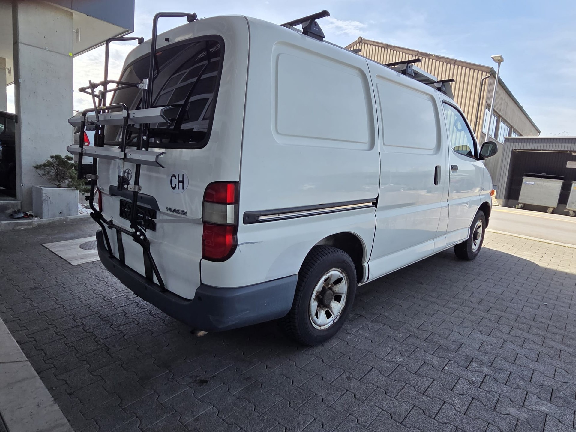 TOYOTA D-4D 4WD-image-3