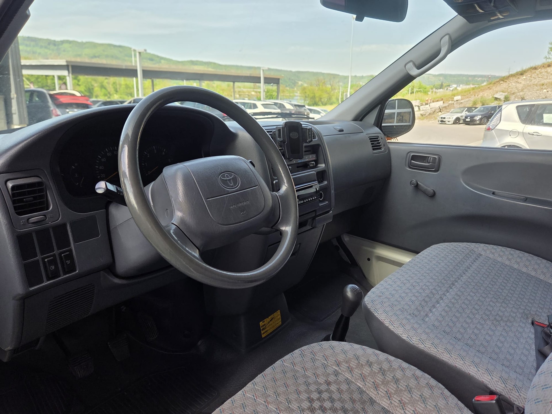 TOYOTA D-4D 4WD-image-6