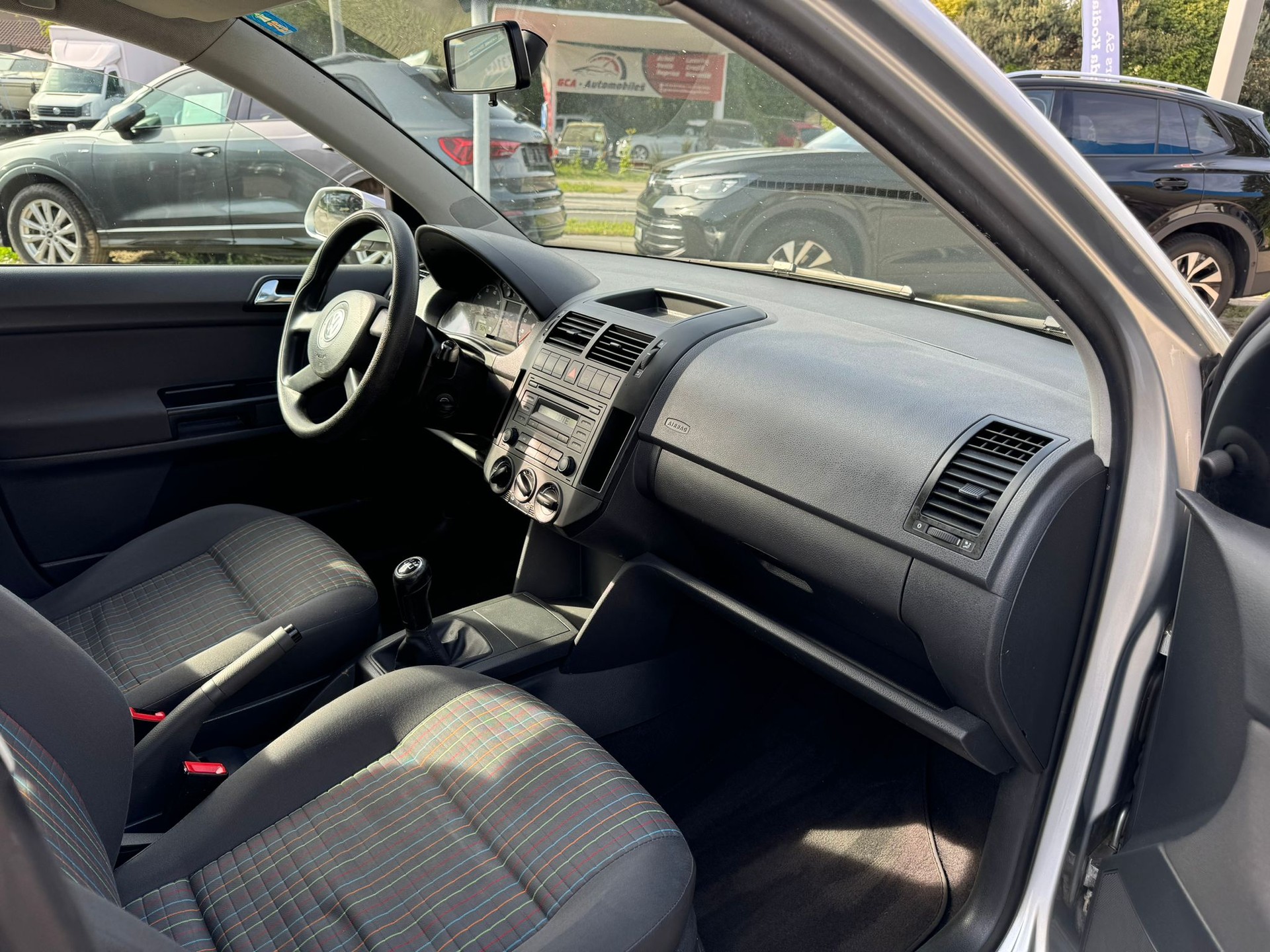 VW Polo 1.2 12V Trendline-image-10
