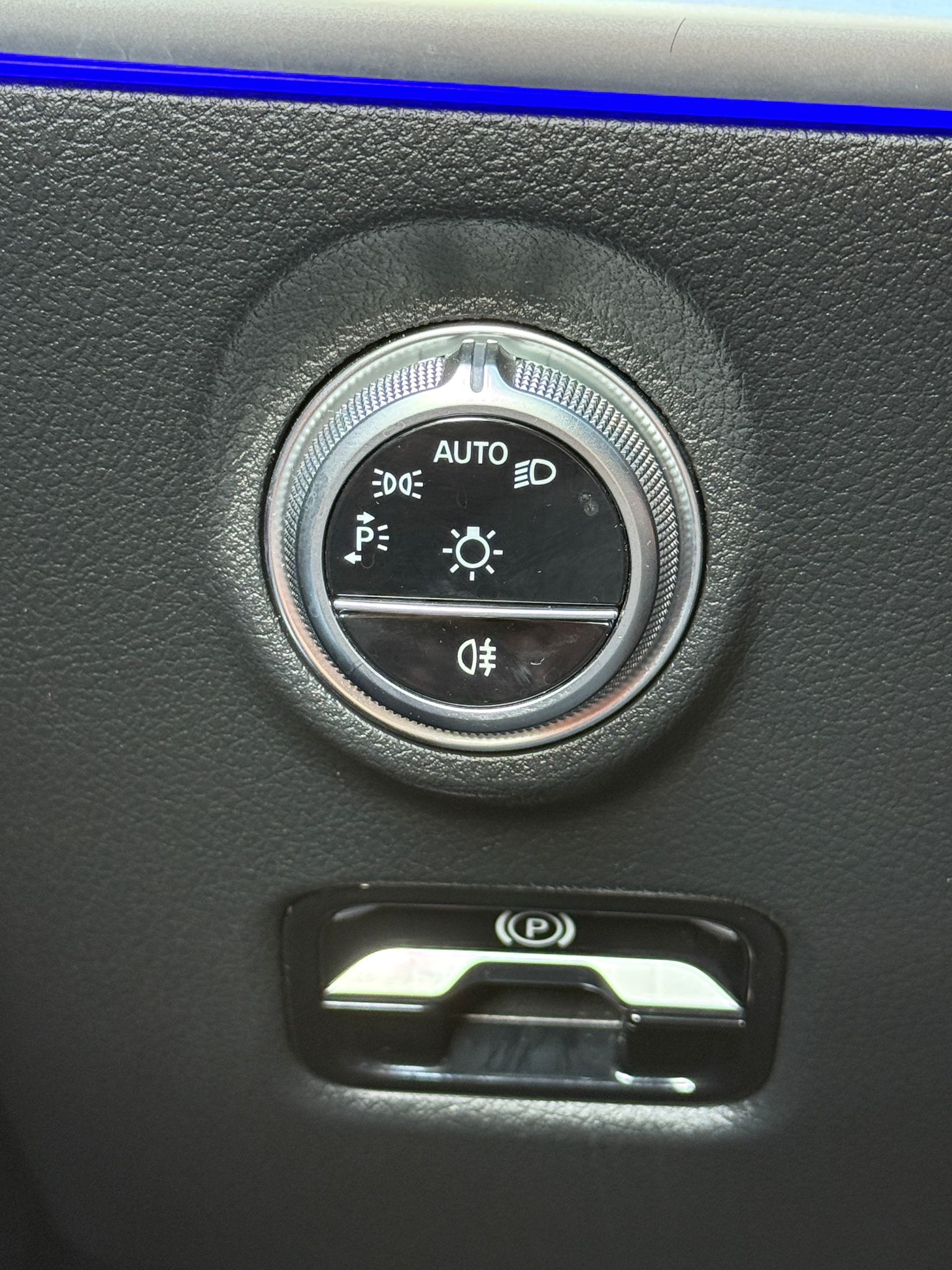 MERCEDES-BENZ C 220 d All-Terrain Avantgarde 4matic Kombi-image-22