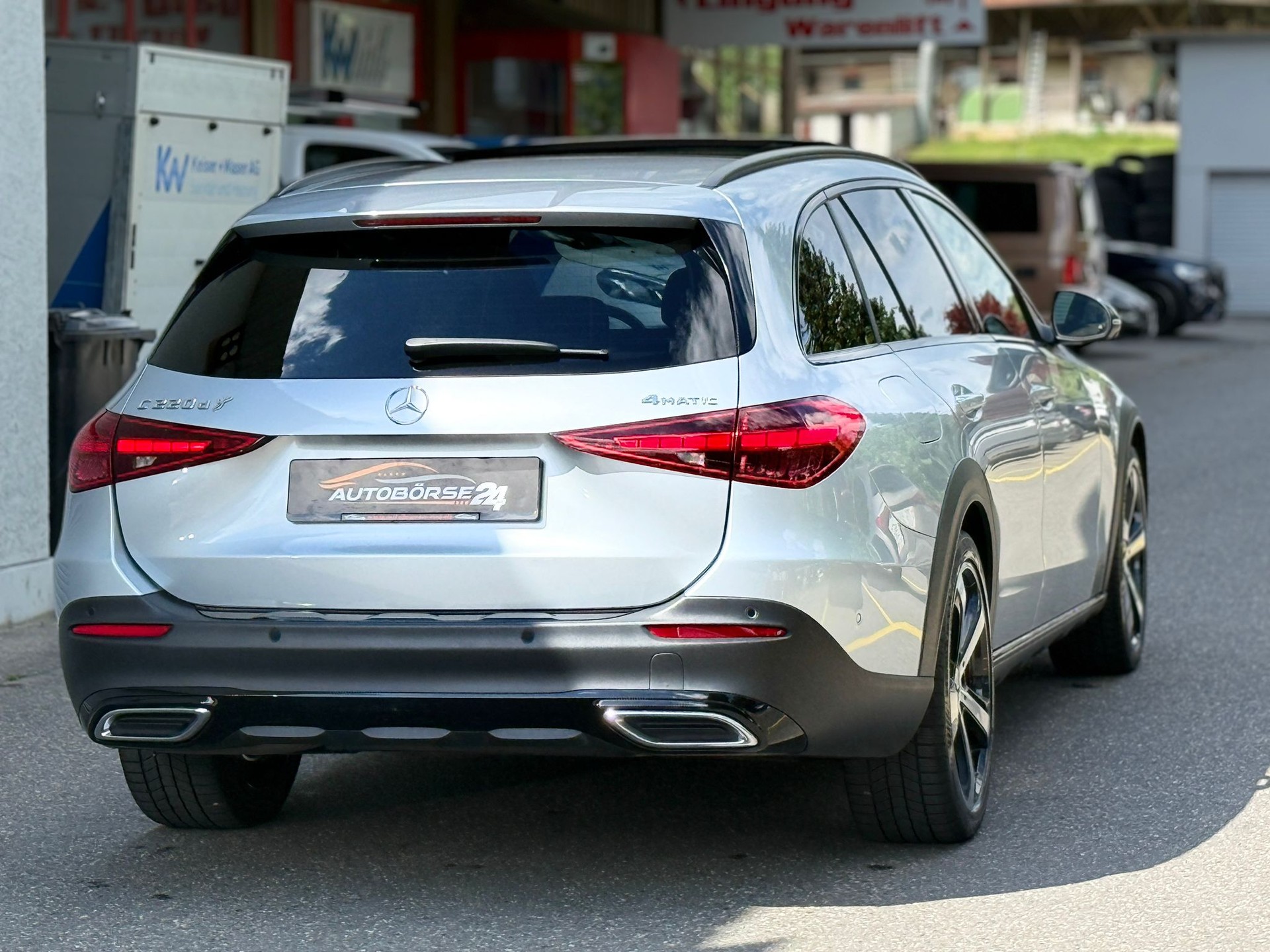 MERCEDES-BENZ C 220 d All-Terrain Avantgarde 4matic Kombi-showroom-element-3