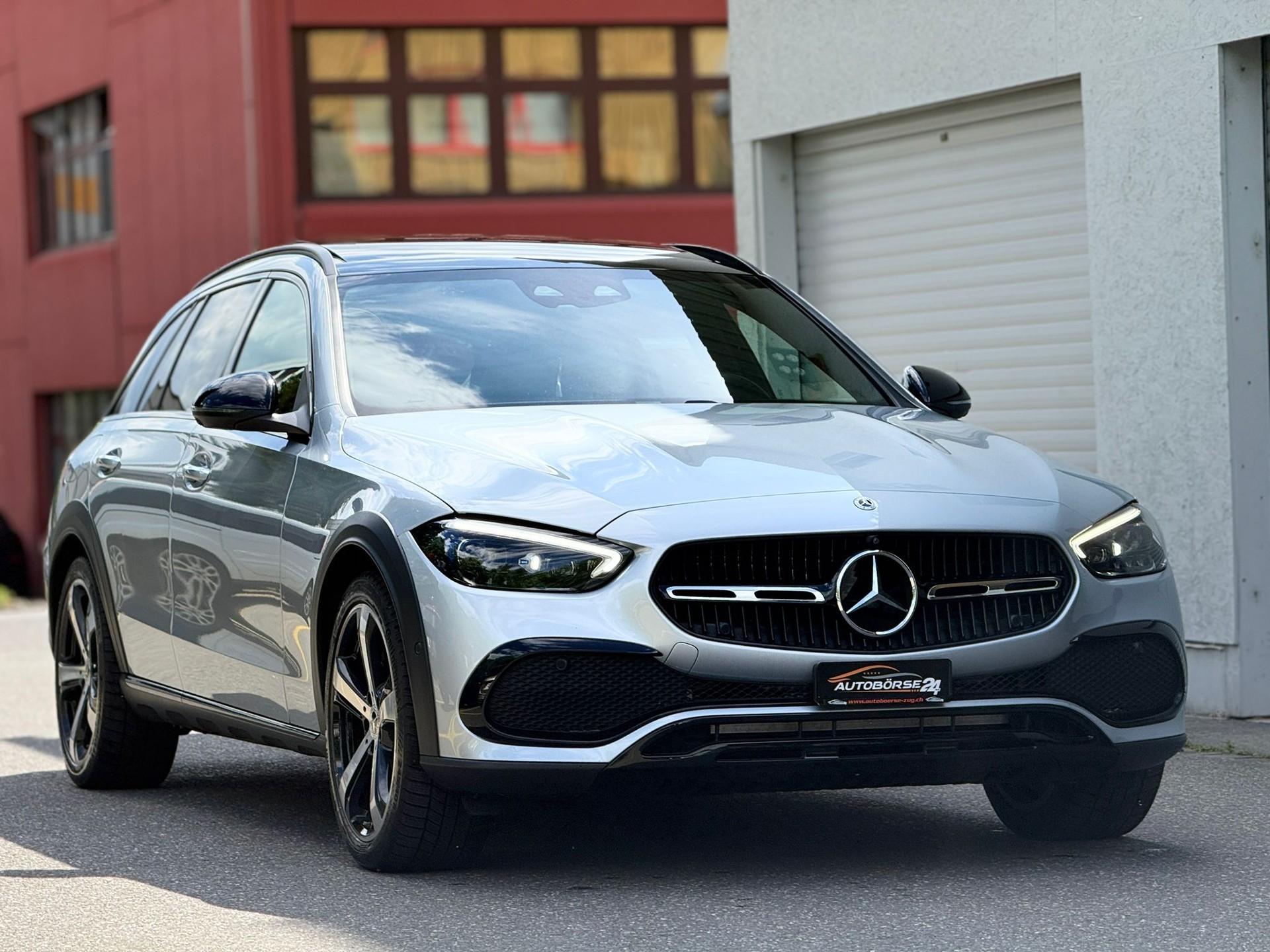 MERCEDES-BENZ C 220 d All-Terrain Avantgarde 4matic Kombi-showroom-element-1
